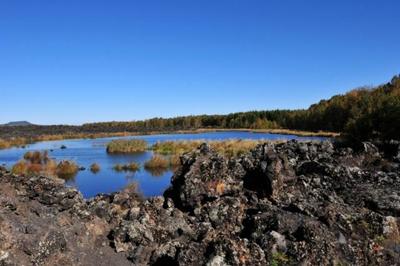 五大連池火山群,不僅被稱為自然火山博物館,礦泉還有醫療價值